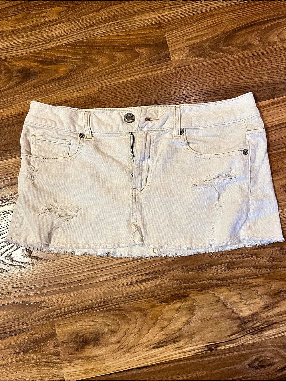 American Eagle Distressed Denim Skirt Shorts Size 6